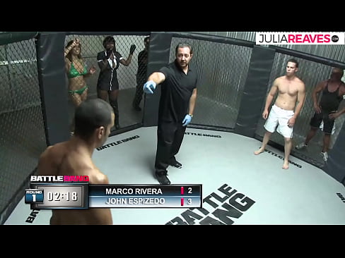 ❤️ Ultimate Fighter fode unha rapaza número xusto despois dunha pelexa no ring Porno en nós