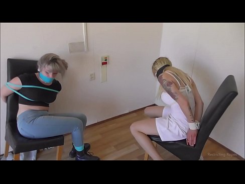 ❤️ Adicta / amarrada e amordazada / damisela en apuros Porno en nós